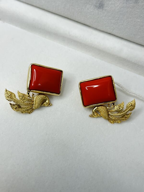 Gold-plated  Fusion earrings.