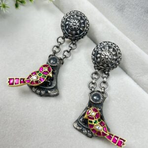 This image show two earring fusion