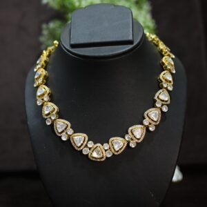 "This necklace is a masterpiece of modern jewelry design, crafted with meticulous attention to detail."