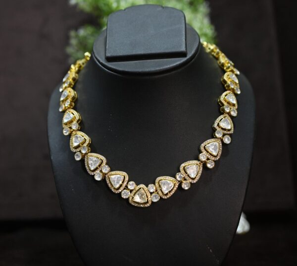 "This necklace is a masterpiece of modern jewelry design, crafted with meticulous attention to detail."