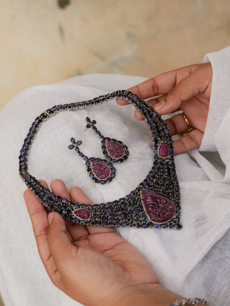 925 Silver Blue Sapphire & Carved Ruby Necklace Set